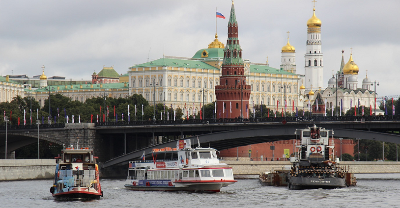 пассажирские перевозки по Москва-реке